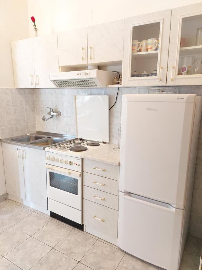Apartment Jerolima Dugi Rat Bagian luar foto