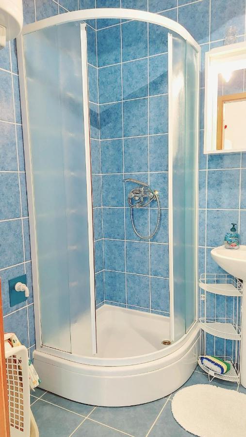 Apartment Jerolima Dugi Rat Bagian luar foto