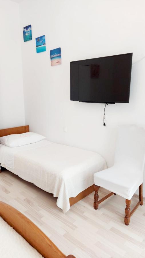Apartment Jerolima Dugi Rat Bagian luar foto