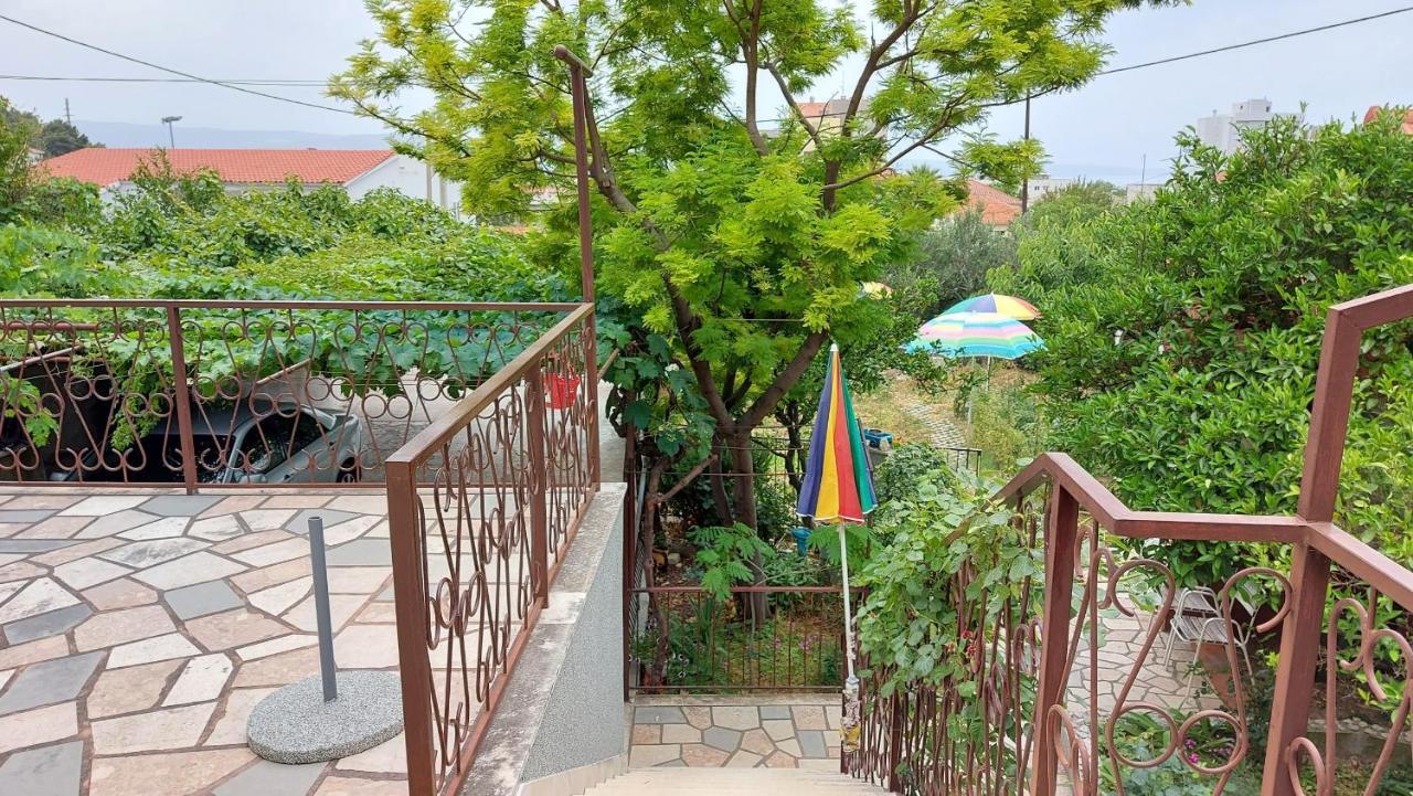 Apartment Jerolima Dugi Rat Bagian luar foto